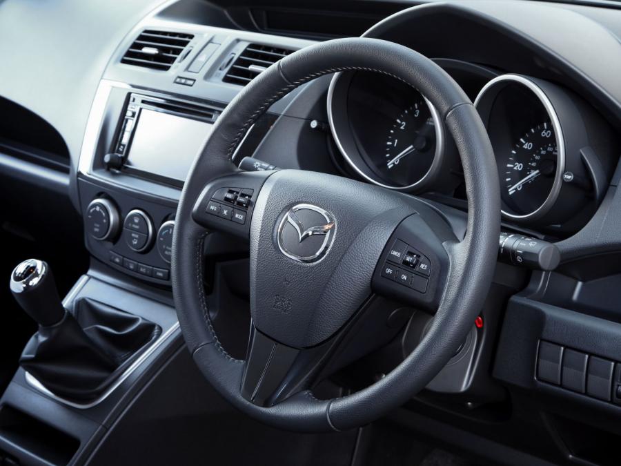  Mazda5 Sport Venture 2014 года  (фото 7 из 19)